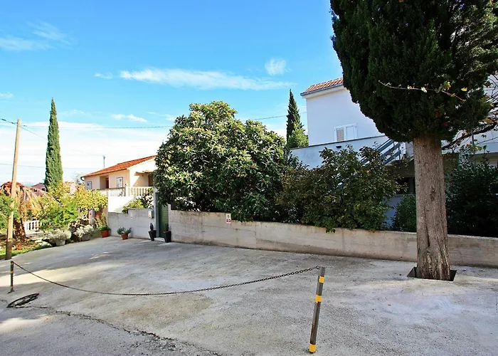 With Parking Space Supetar, Brac - 15017 דירה סופטאר